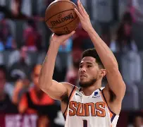 转折点金州勇士手感冰凉；亚冠今夜攻防权衡；媒体盛赞；赛季目标并未改变